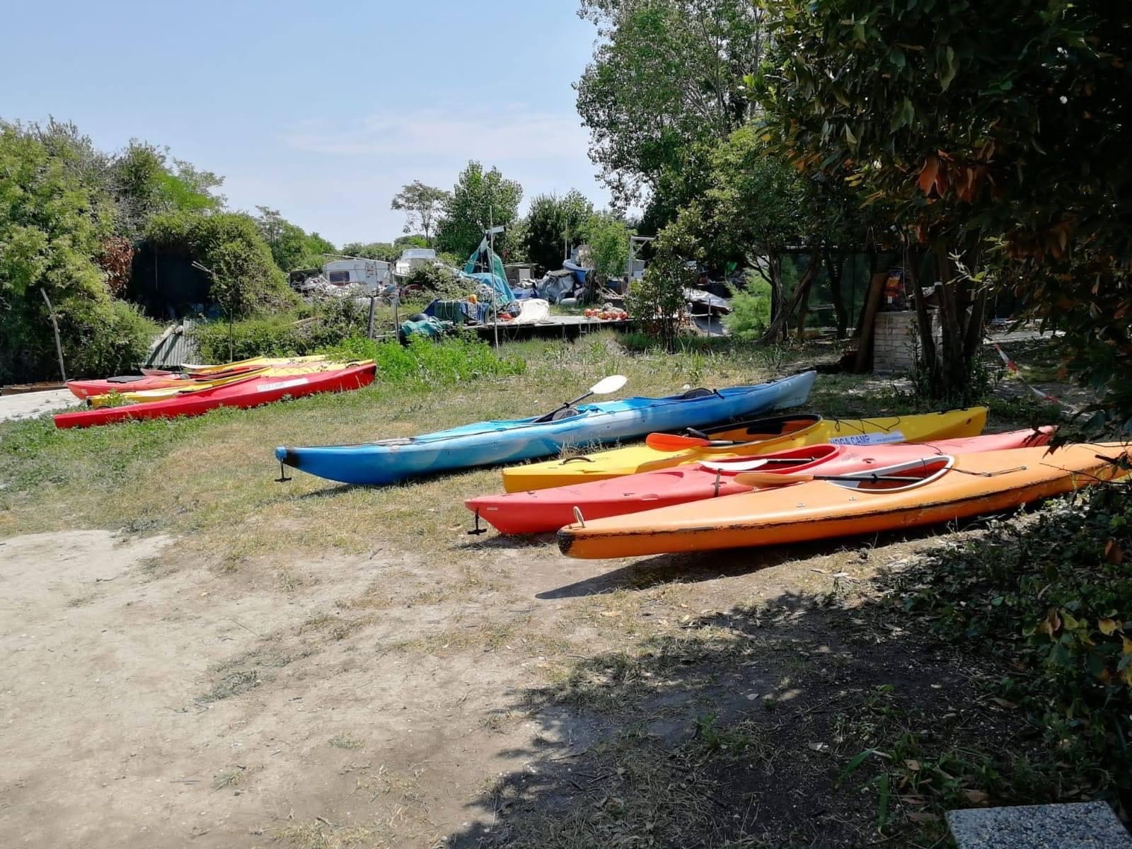 Vogacamp ospitalità canoe